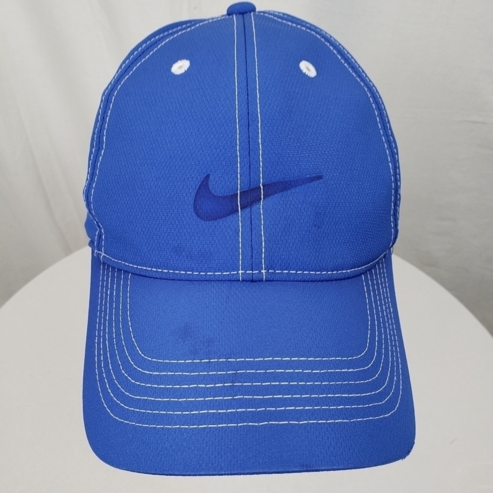 NikeGolf Blue Hat w/ Pull Closure